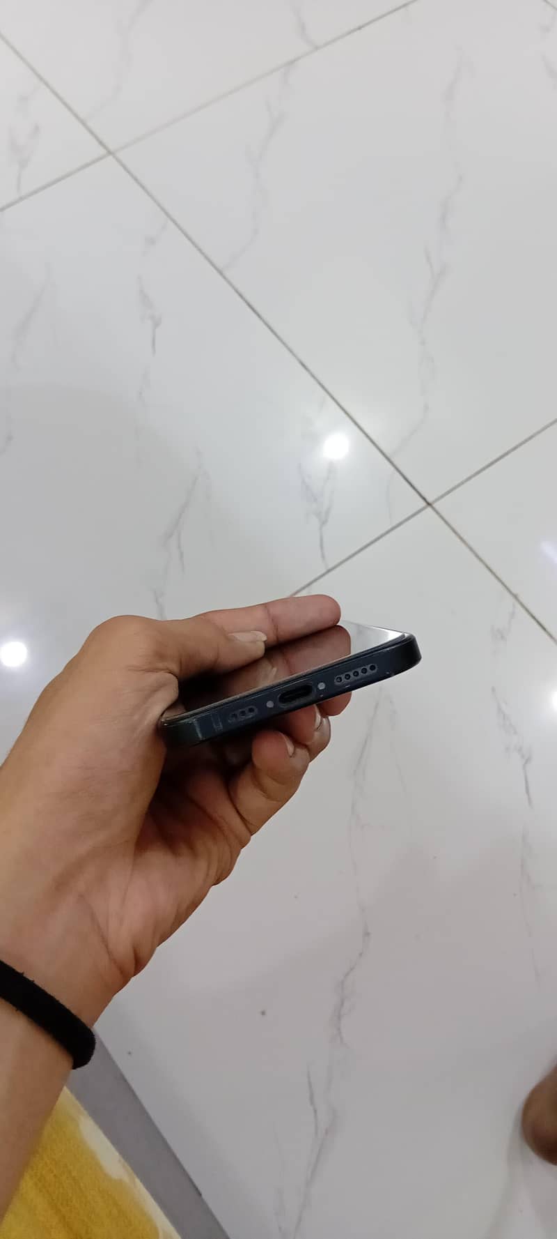 iphone 15 4