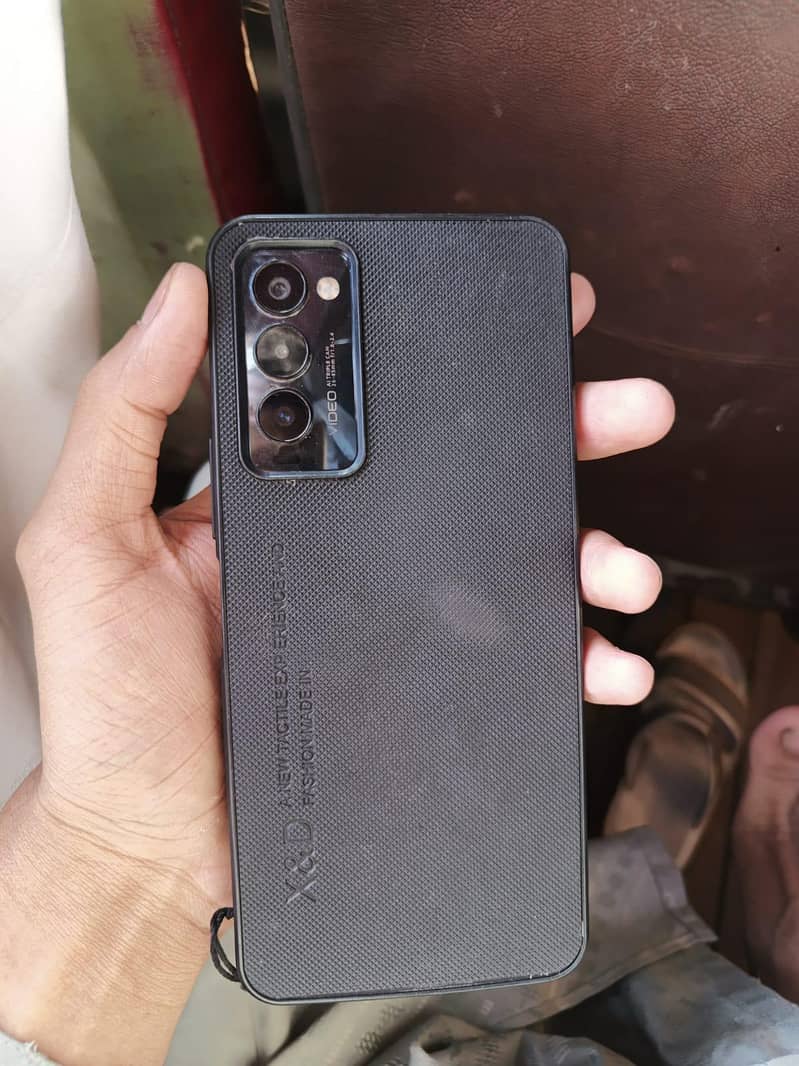 tecno camon 18p 1