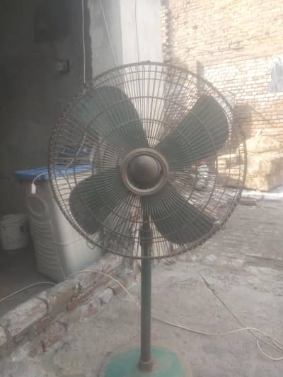 it's old but too much heavy full ok fan
