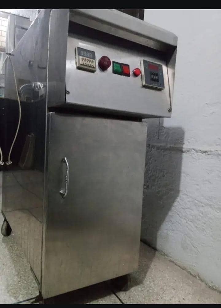 fryer machine new condition 0