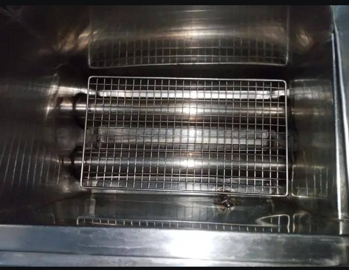 fryer machine new condition 1
