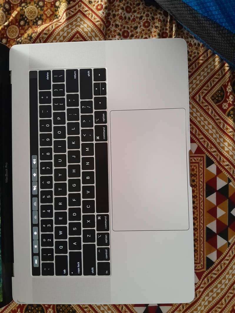 MacBook 2018 Intel model 3