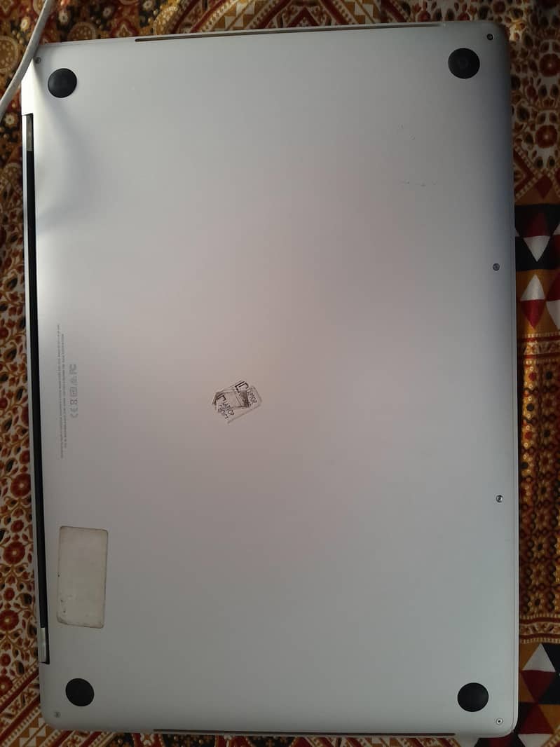MacBook 2018 Intel model 4