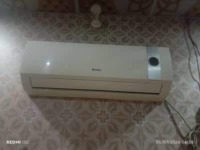 Gree 1 Ton Non Invertor AC