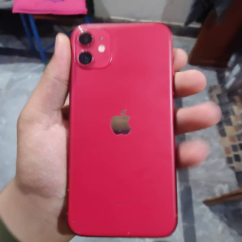 iPhone 11 4