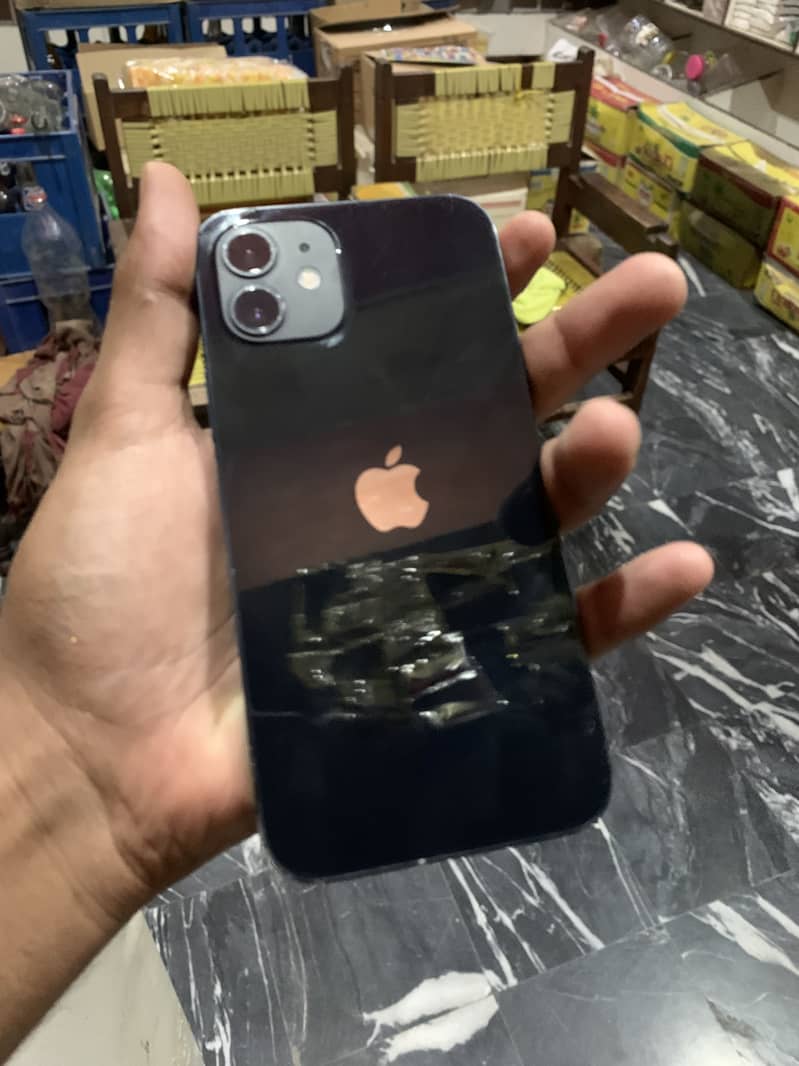 iPhone 12 0