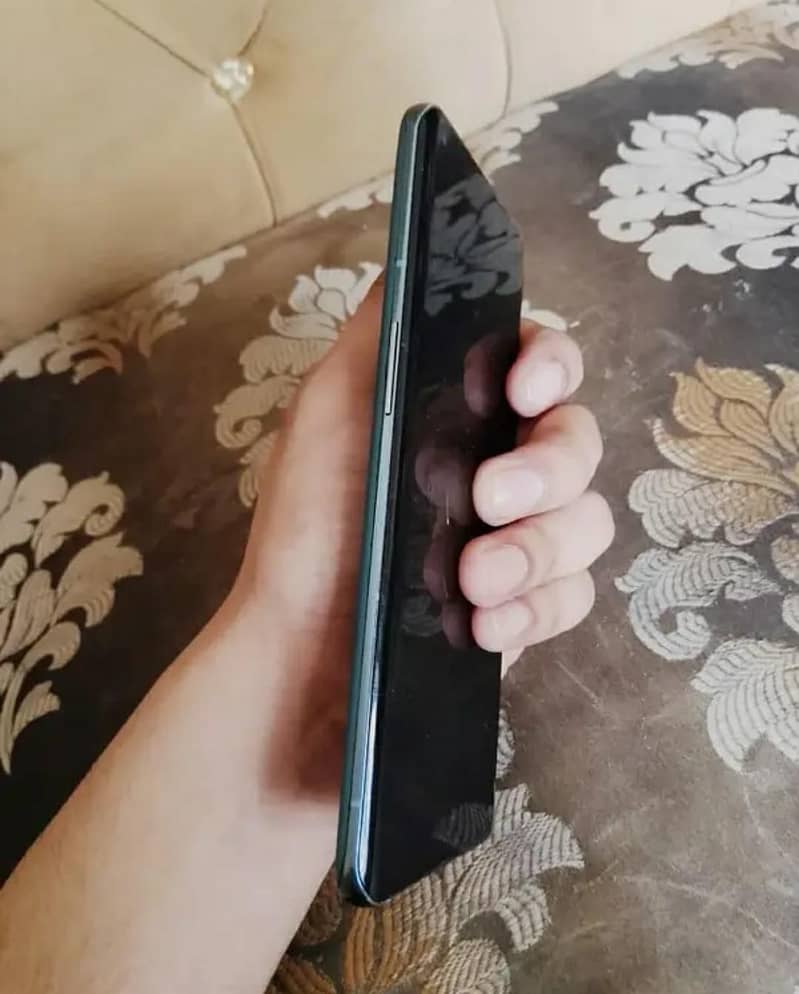 ONEPLUS PRO 9 MODEL 12/256 6