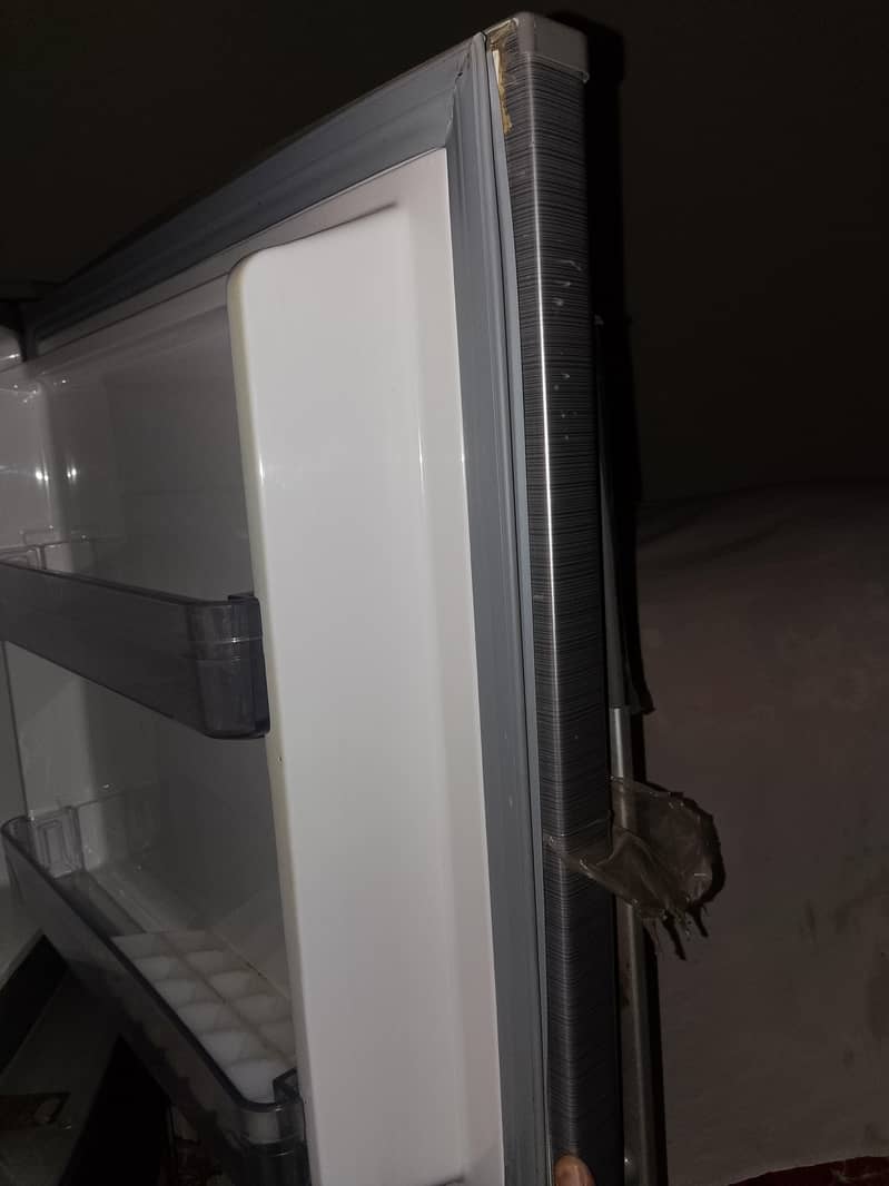 Downlance Refrigertor 3