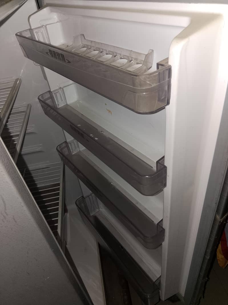 Downlance Refrigertor 5
