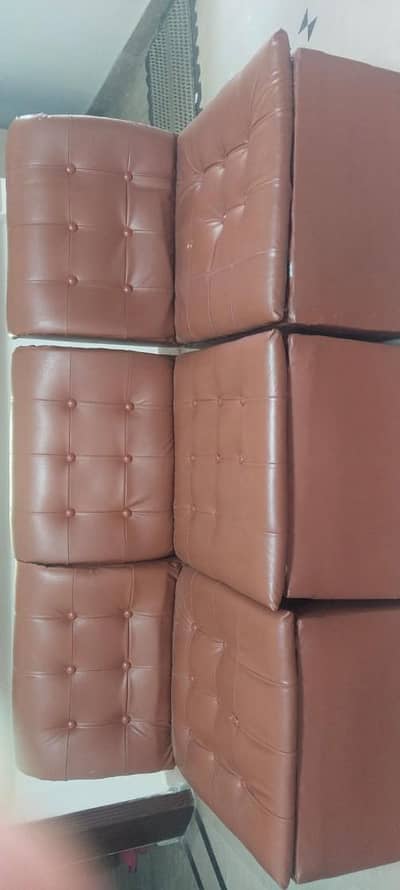 6 Sofas