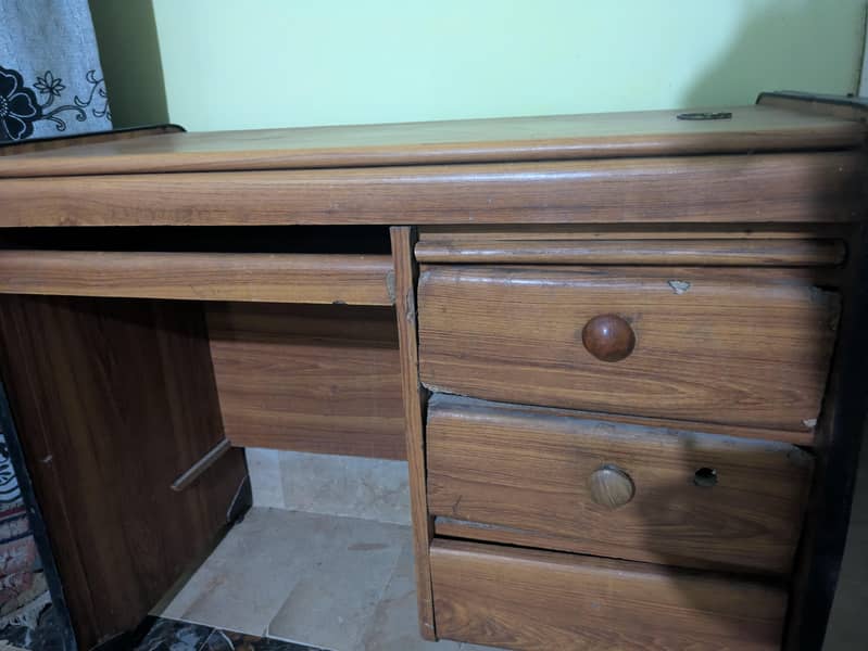 Desk/table for pc 0