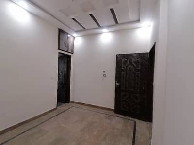 In Marghzar Officers Colony 3 Marla House For sale