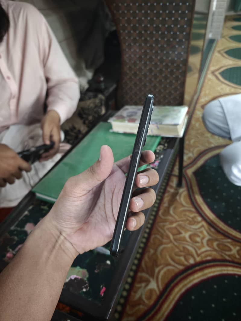 Oppo A58 0