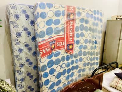 Master MoltyFoam Deluxe Mattresses
