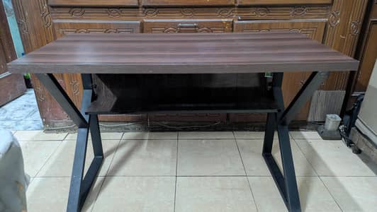 Computer Table New 4X2.5