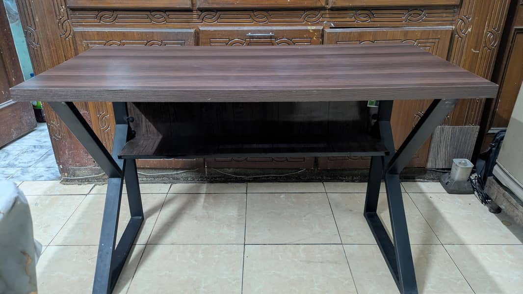 Computer Table New 4X2.5 0