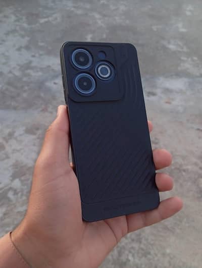 Infinix Hot 40i 8/128GB With Box & Charger