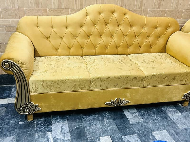 Sofa set 0