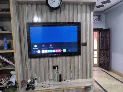Samsung Modal number AU9000 55inch