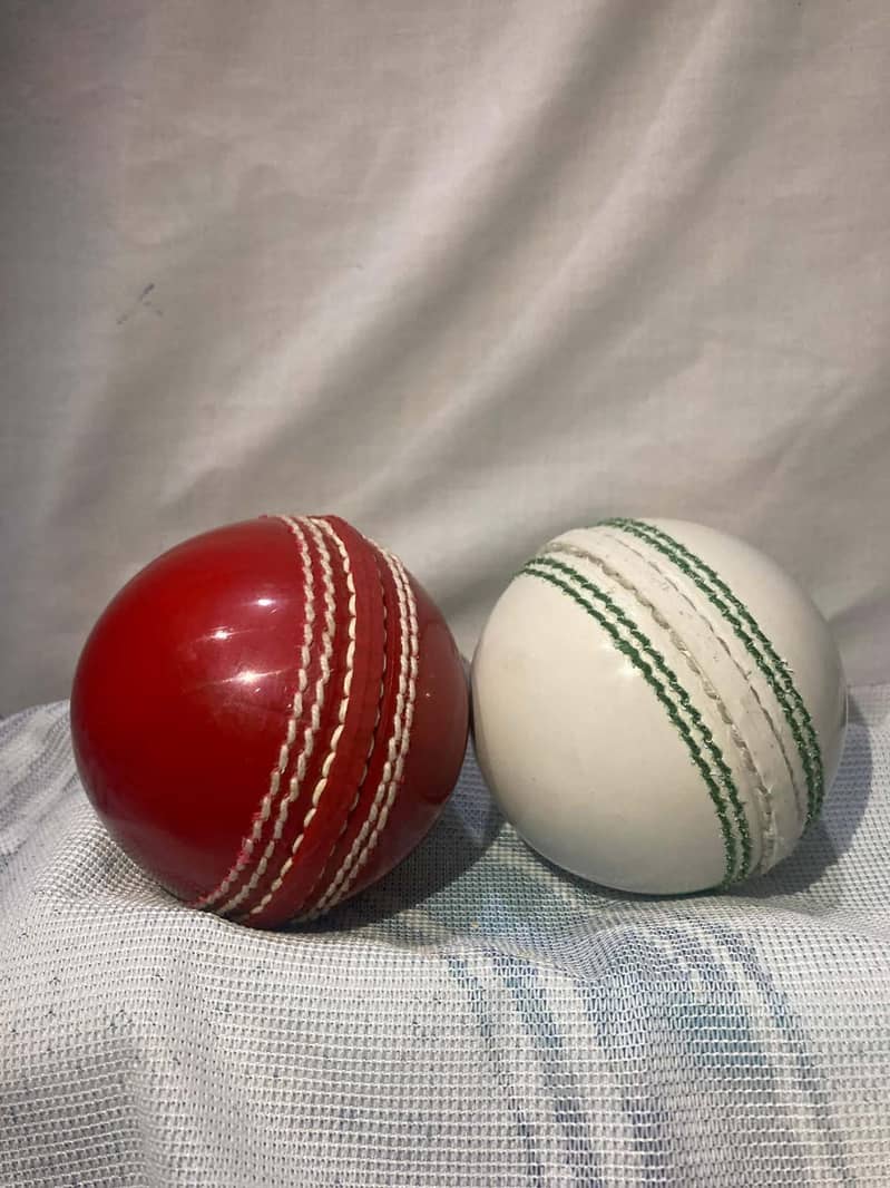 Cricket practice ball 0