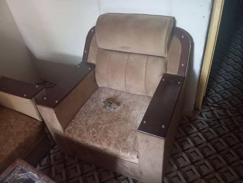 5 Seater sofa set 1