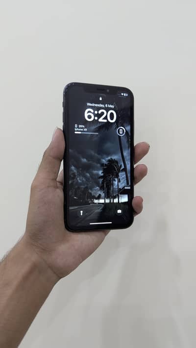 IPhone XR MDM non Pta 64gb urgent sale 10/8