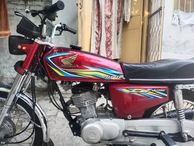 Honda 125 CG Rawalpindi ka number Laga hai