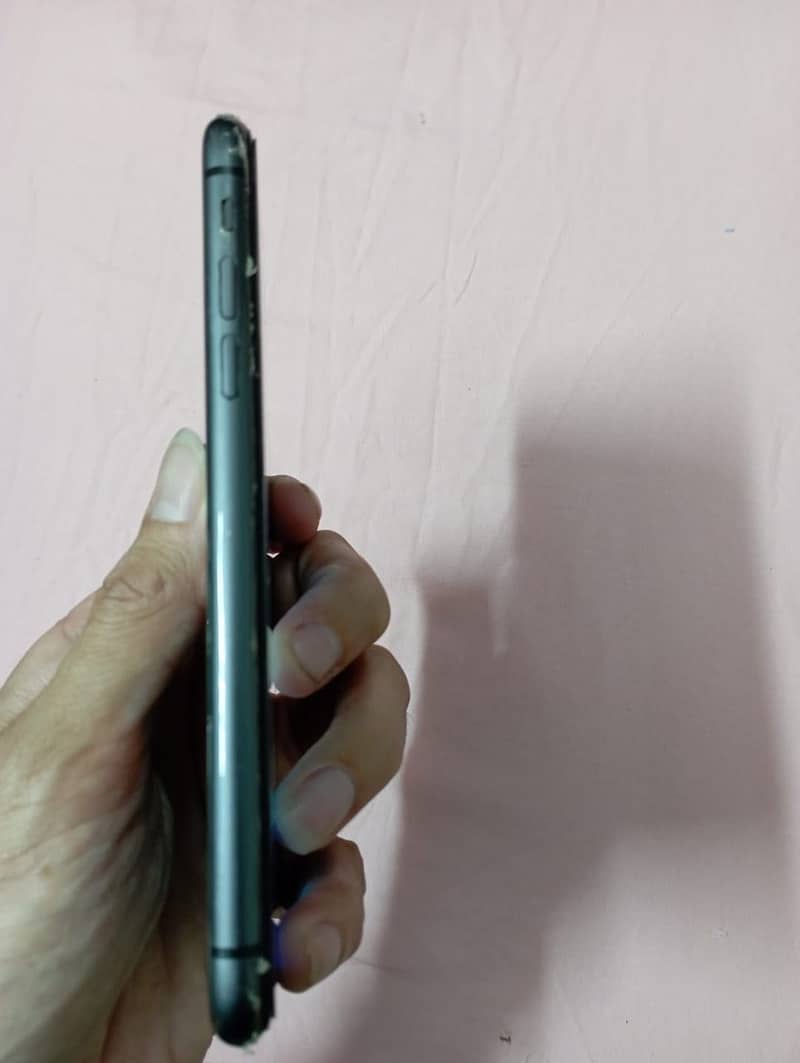 iPhone 11 2