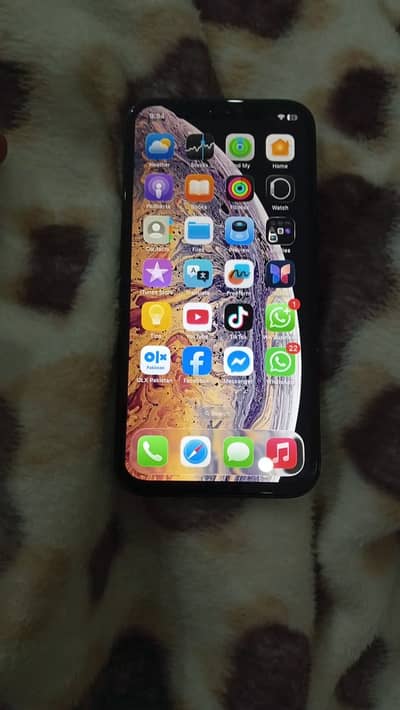 iPhone 12 64 gm