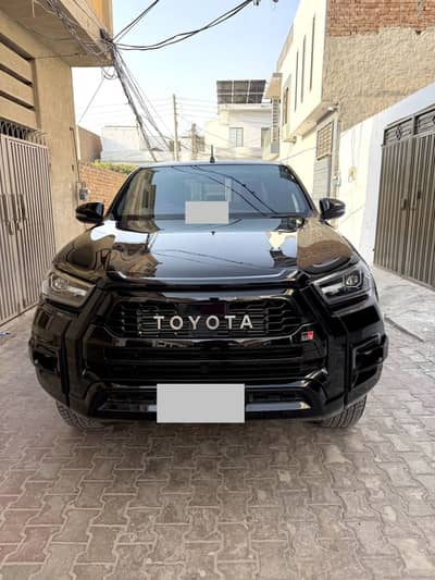 Toyota Hilux Revo GR-S Black 2025 Model