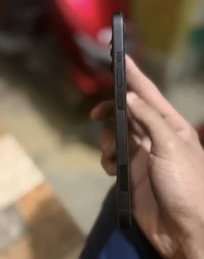 iphone 15 factory unlock,128gb , 92 health with box ,condition 10/10