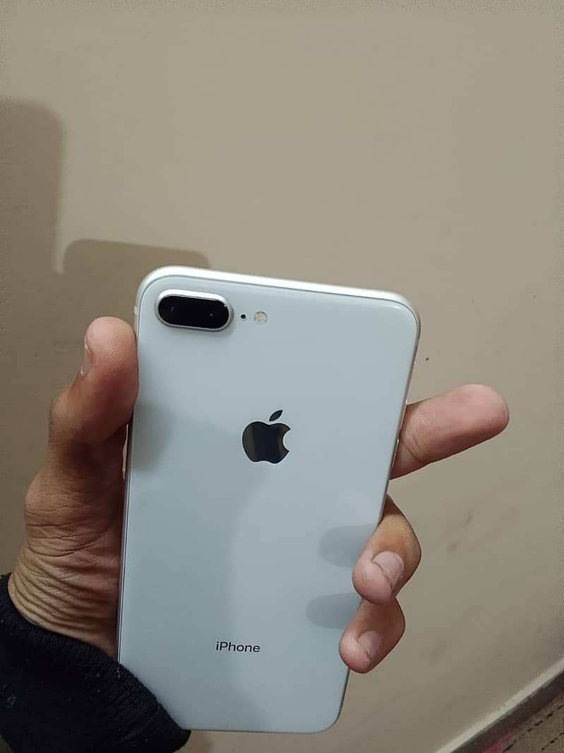 iPhone 8 plus 1