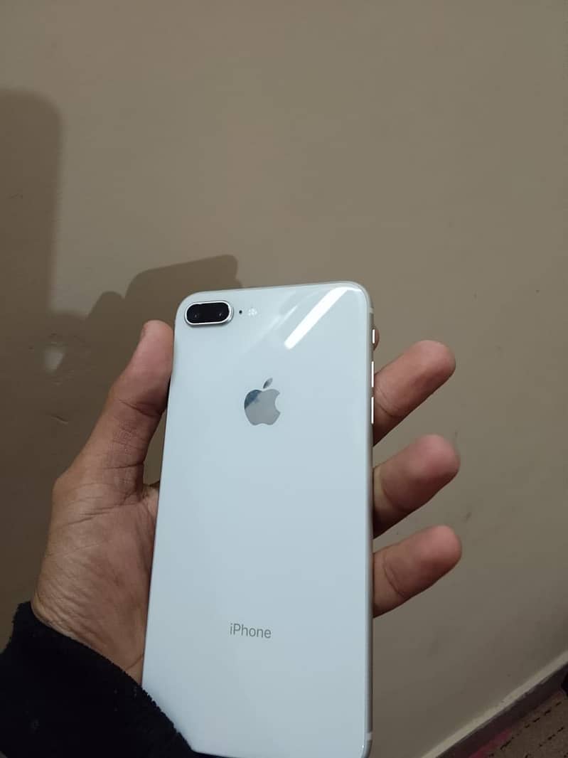 iPhone 8 plus 4