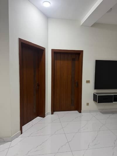 10 MARLA LUXURY UPPER PORTION FOR RENT IN WAPDA TOWN PHASE 1