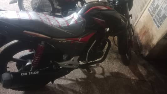 Honda CBR 150R 2018