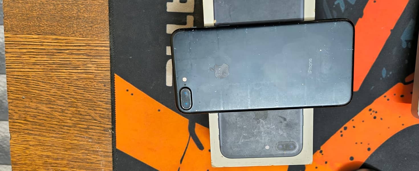 Apple iPhone 7 Plus 6