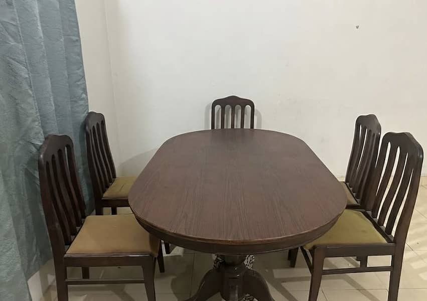 Dining table 6 seater 4