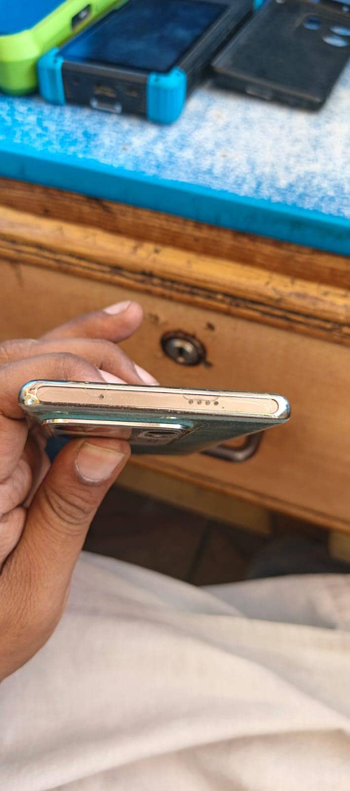 selling Mobile 4