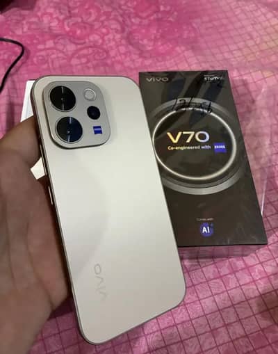 Vivo V70 5g 12 512 With Full Box Urgent Sale Connect What s App Number