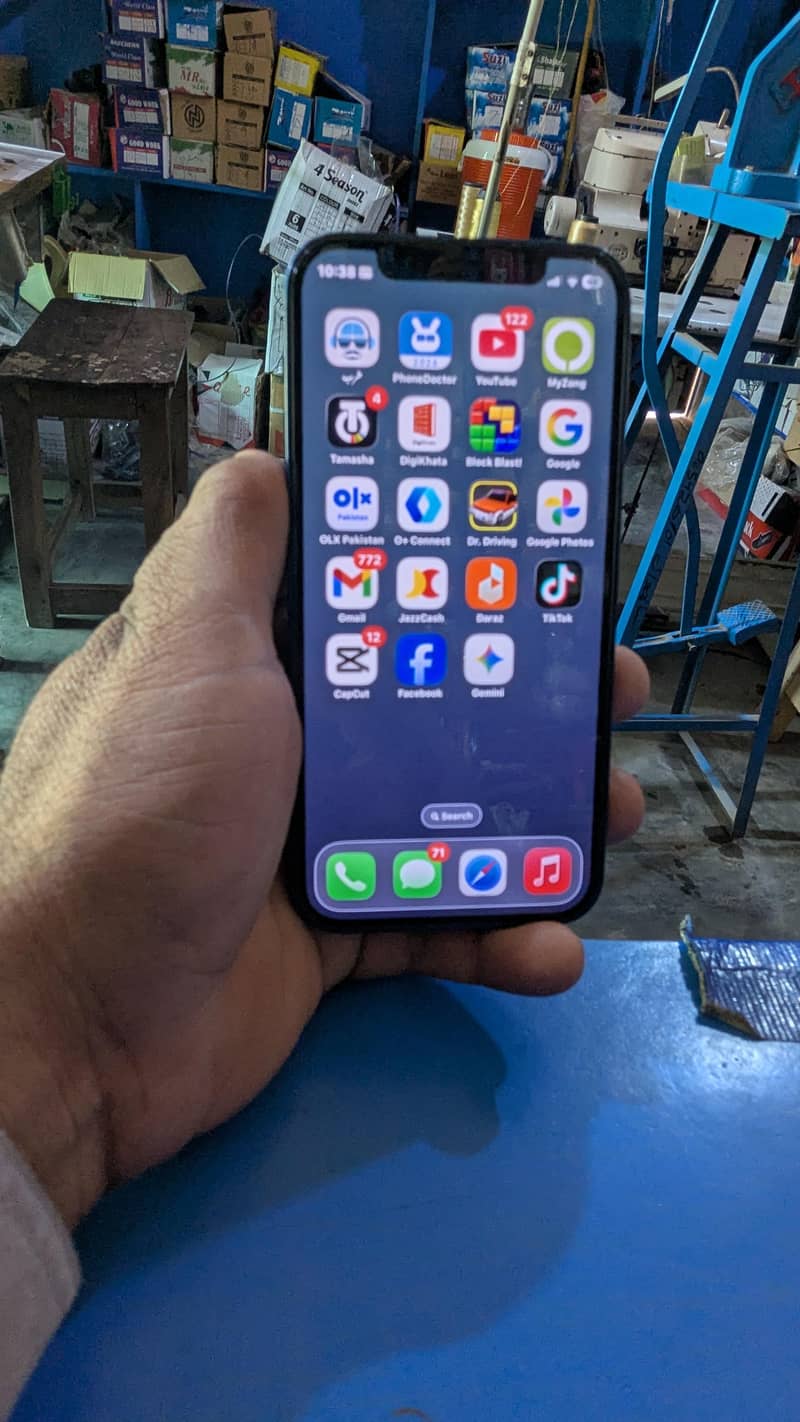 iphone 12 4