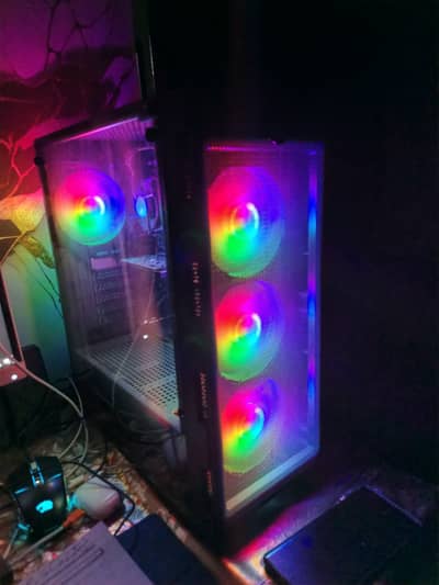 Processor: Intel(R) Xeon(R) E3 -1230 v3 @ 3.30GHz (4 Cores, 8 Threads