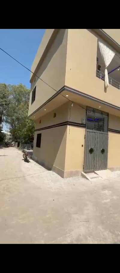 1.5marla say thora kam new double story cornar ghar forsale