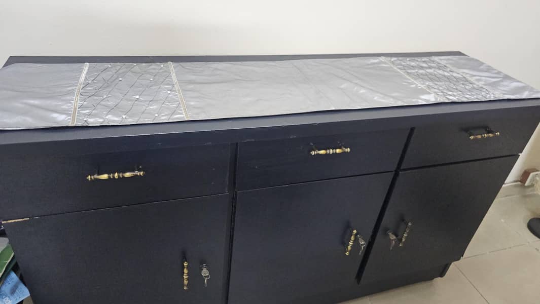 sideboard/cabinet 1