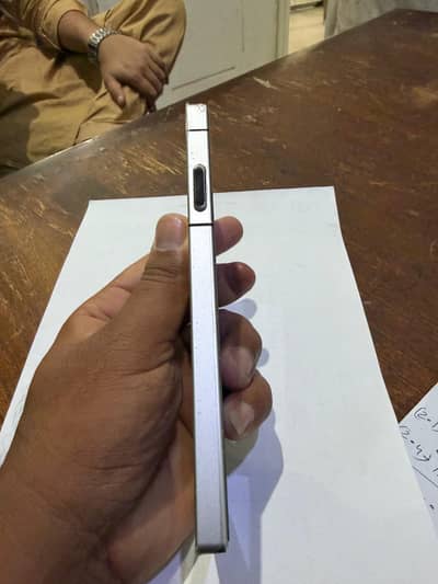 Nubia Red magic 9s pro  condition 10/10 4 months sim time