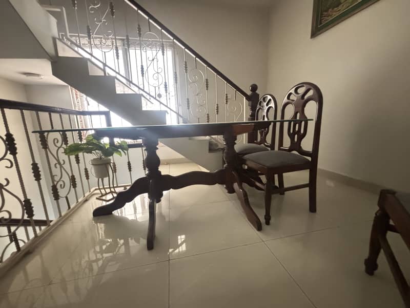Dining table 5