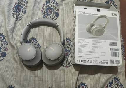 qcy h3s Headphones