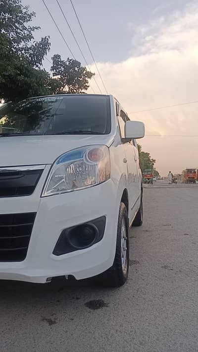 2019. madal 20 ka NAMBER total jenan home usd koi Kam ni hune wala gari