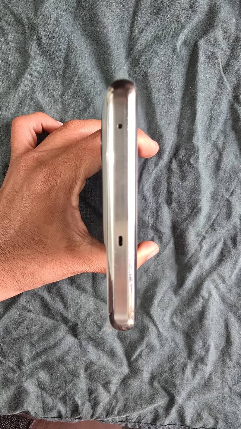 One Plus 10T 4