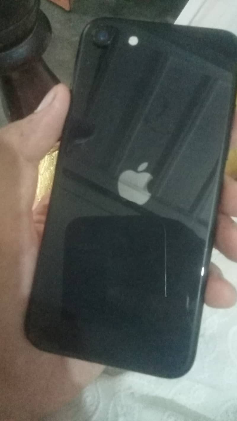 iPhone se 3