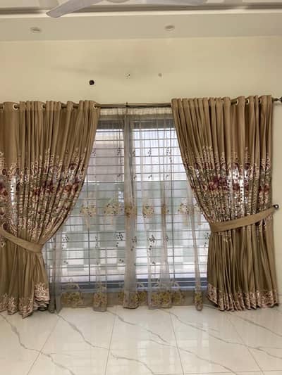 Curtains in best quality